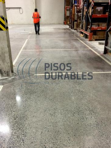 Hojuelas para pisos epóxicos industriales